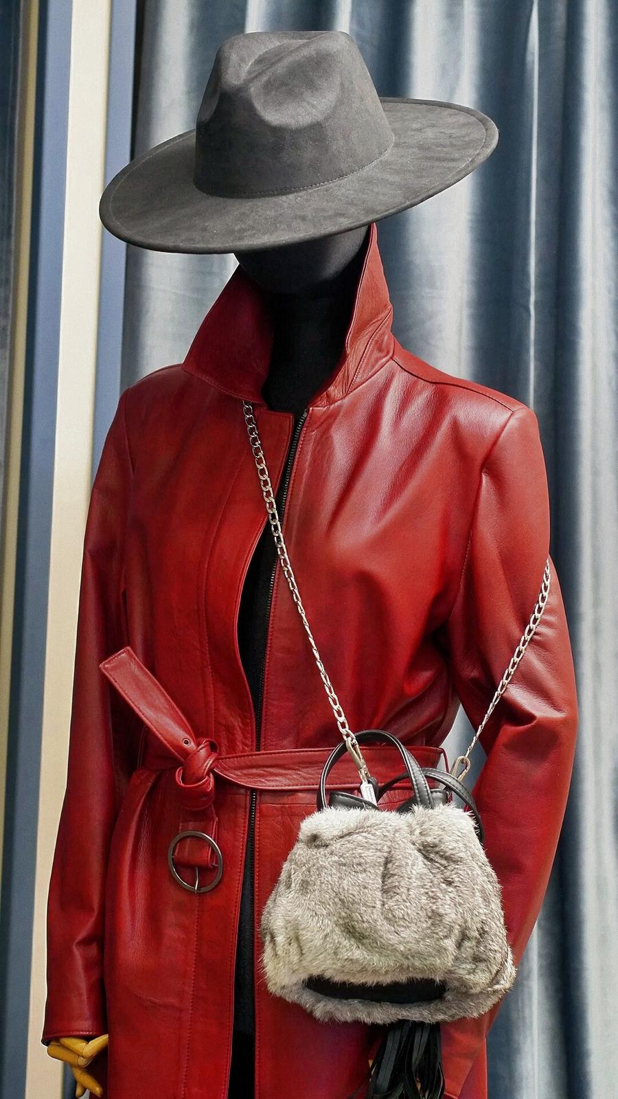 Cappotto in pelle – Eleganza e Carattere