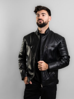 Giacca in Pelle Nera da Uomo – Linea Moderna e Dettagli Grintosi