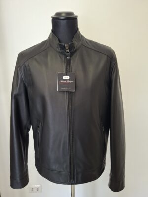 Giubbino in Pelle Nera da Uomo – Design Essenziale e Stile Casual