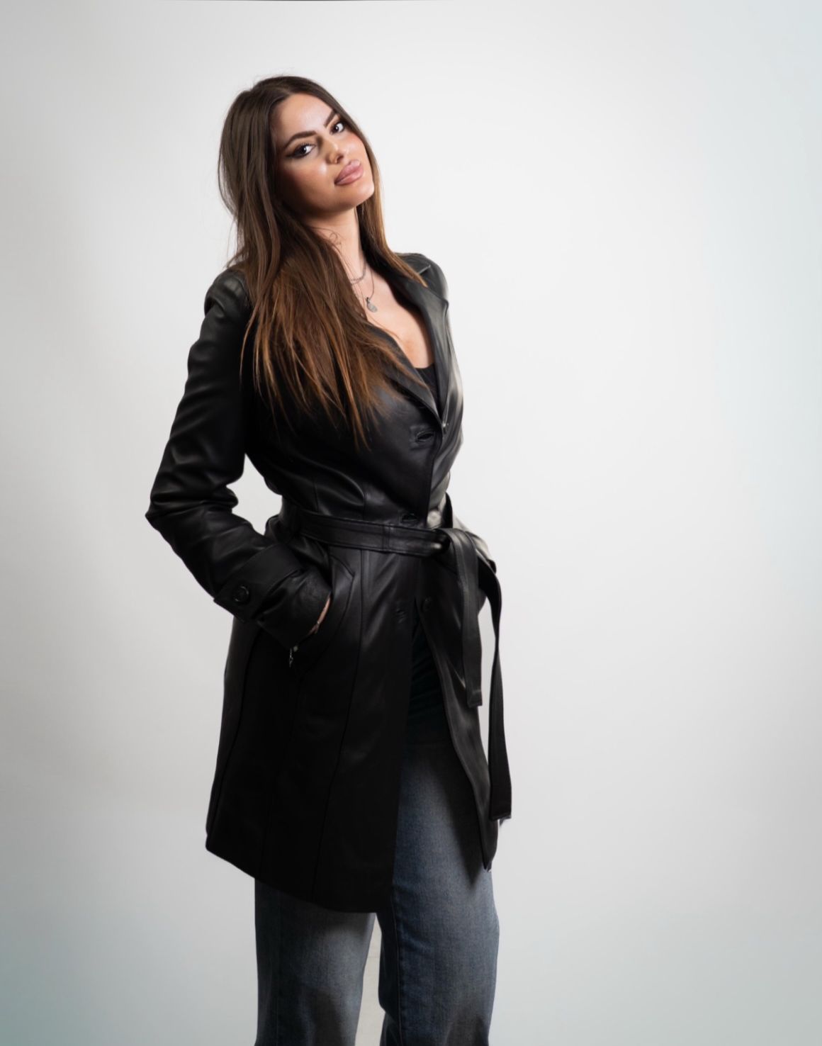Giacca in Pelle da Donna – Eleganza Moderna in Nero - immagine 4