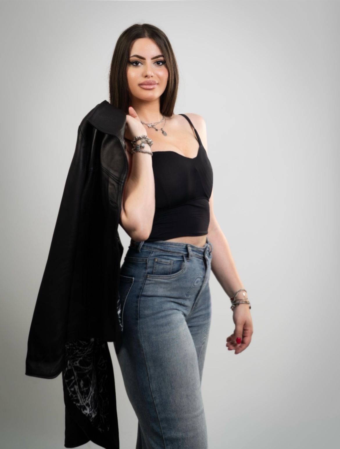 Giacca in Pelle da Donna – Eleganza Moderna in Nero - immagine 5
