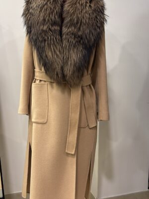 Cappotto Elegante da Donna con Collo in Pelliccia