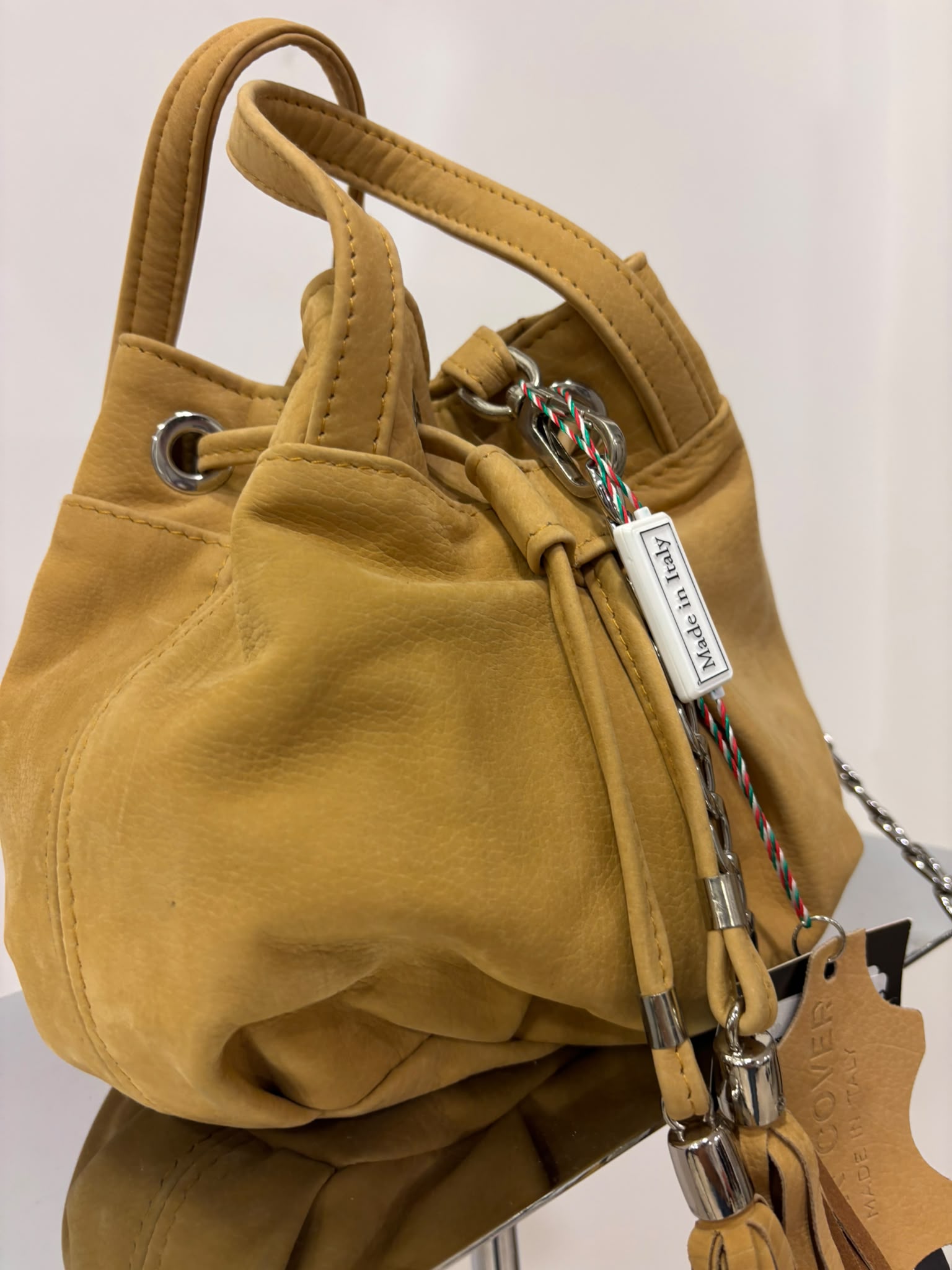 Borsa a Secchiello in Vera Pelle Camel / Cuoio - immagine 4
