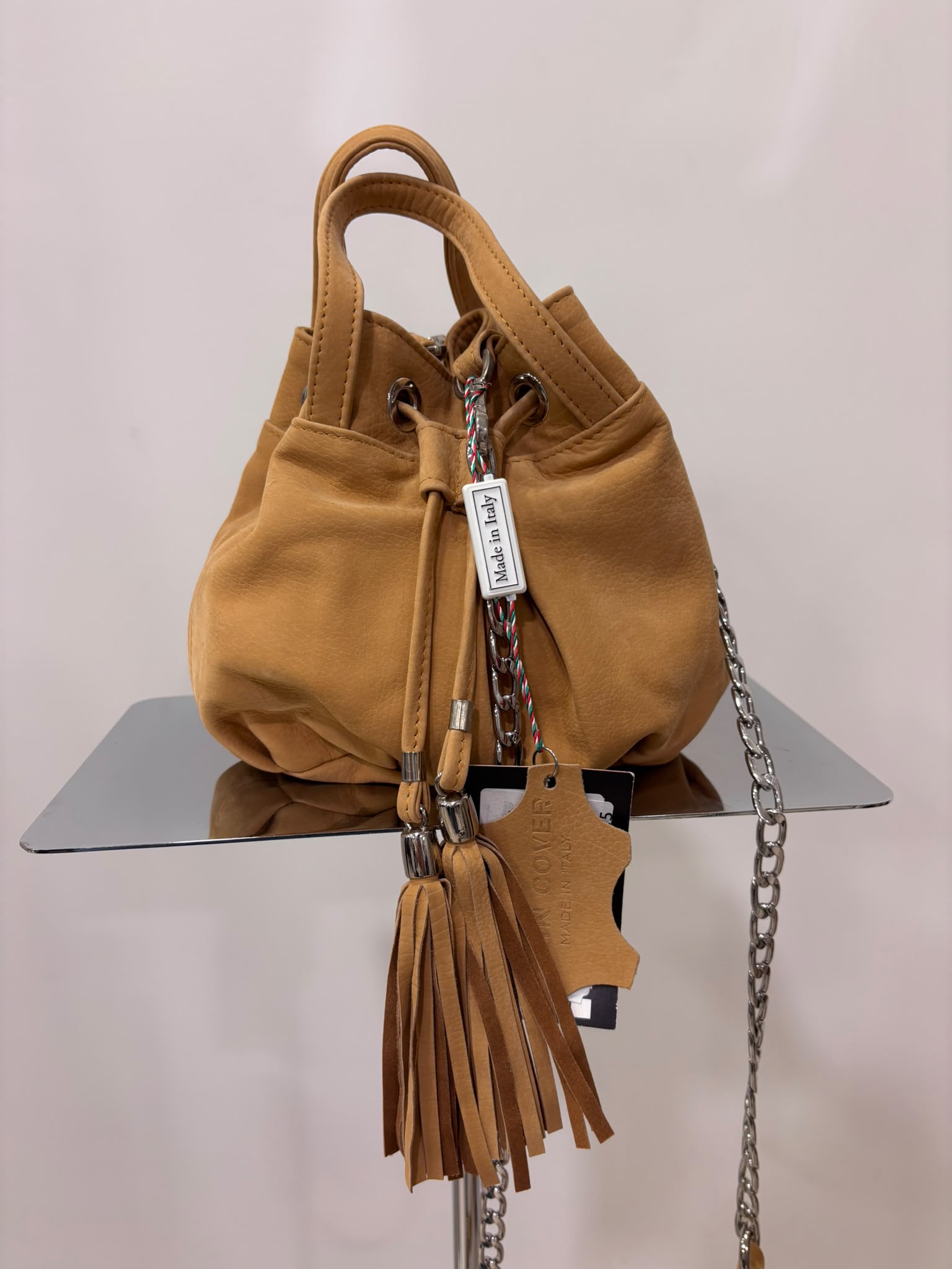 Borsa a Secchiello in Vera Pelle Camel / Cuoio - immagine 2